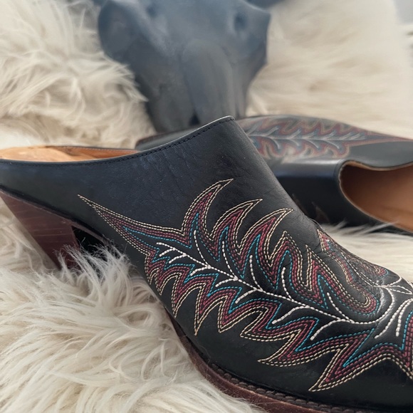 Charlie 1 Horse Square Toe Western Mule Size 9B - Picture 4 of 6